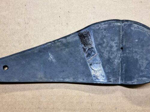 311945138A Gasket reflector housing