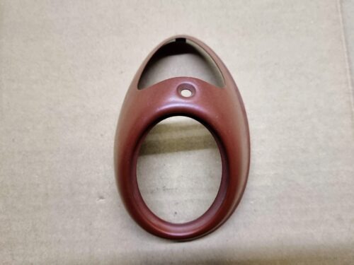 111945111B Tail light housing