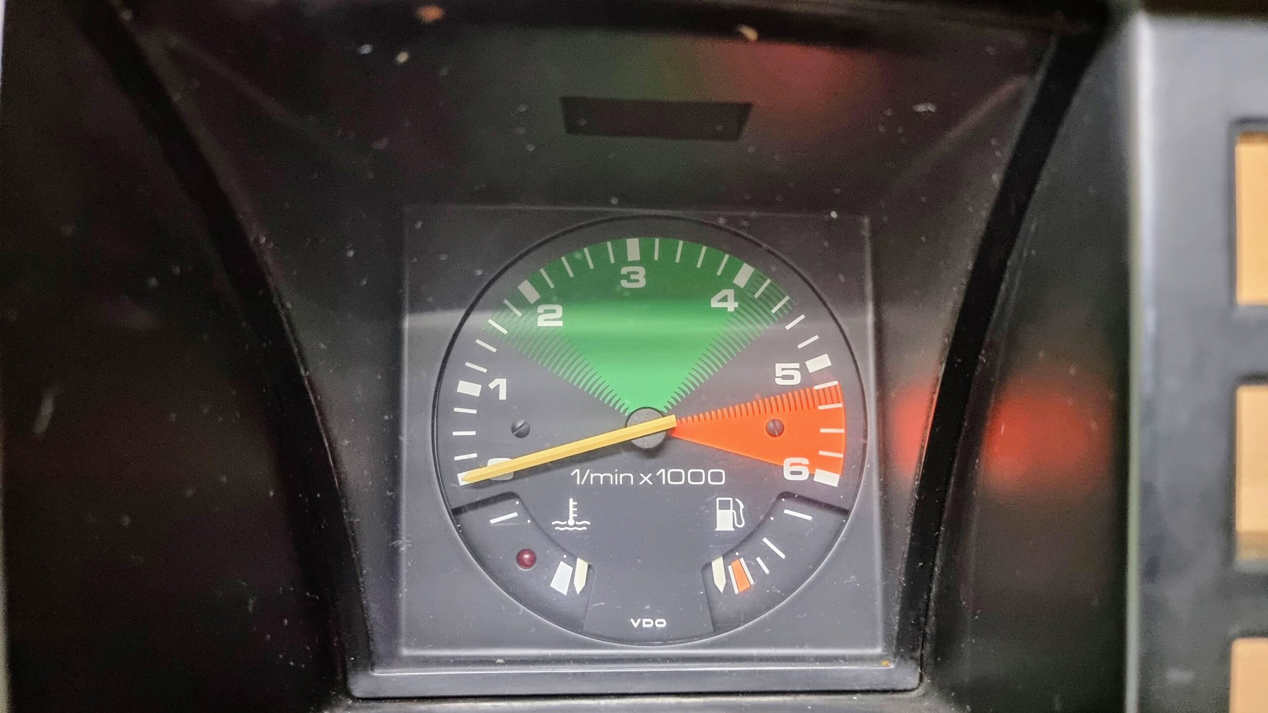 251919033GJ Instrument cluster