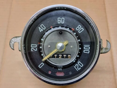 111957021C Speedometer 120km/h