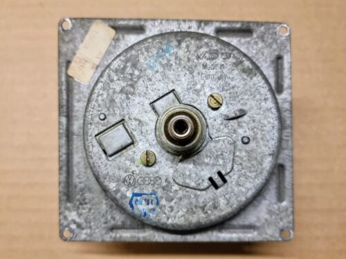 251957055F Speedometer W510