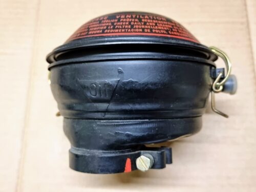 111129613A Air cleaner