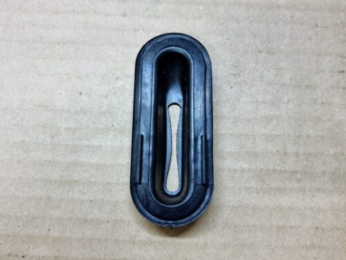 111707197A Grommet bumper bracket