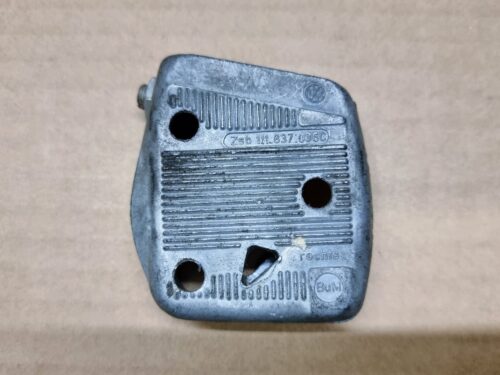 111837036C Striker plate