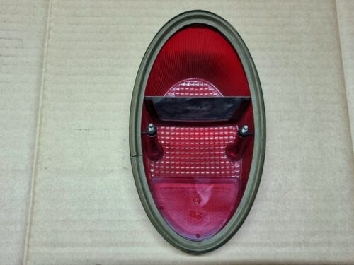 111945241DS Tail light lens with brezzel