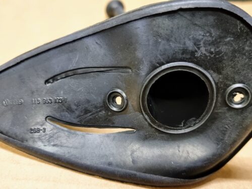 111953193E Turn signal seal