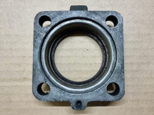 211501311B Cover, rear wheel bearing