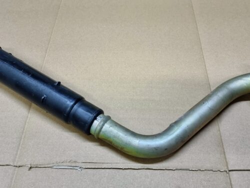 025115302 Oil filler tube
