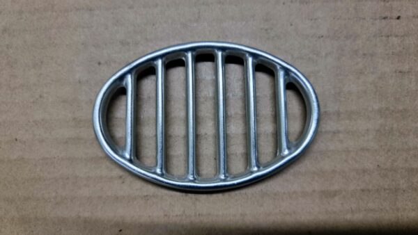 113853641A Oval grille
