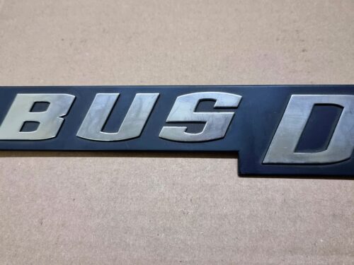 255853689B Sign “BUS D”