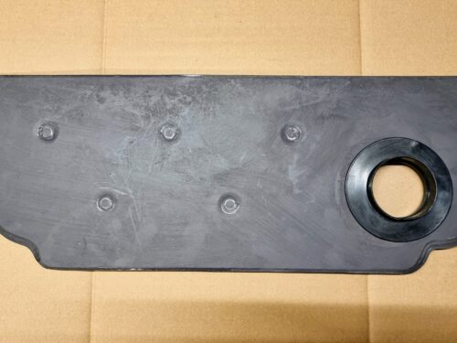 113863376F 77V Kick panel, right