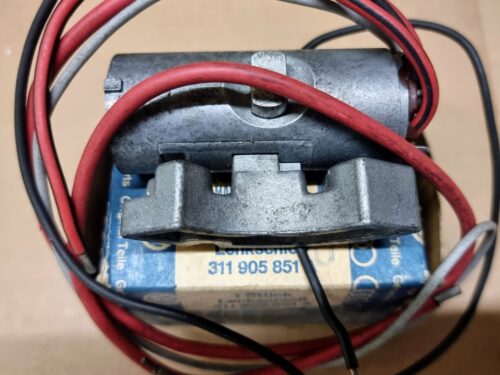 311905851 Steering lock