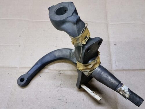 NOS 211405302D Steering knuckle, right