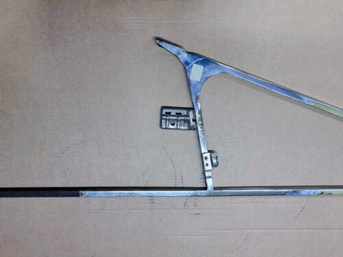 NOS 151837402B Frame, vent wing, right
