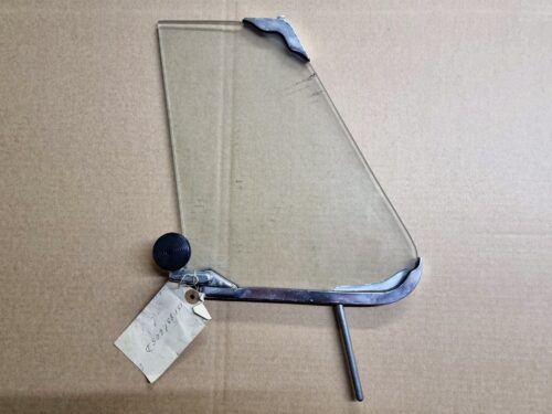 151837605D Vent wing, left