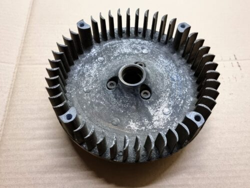 NOS 021119031A Fan with hub