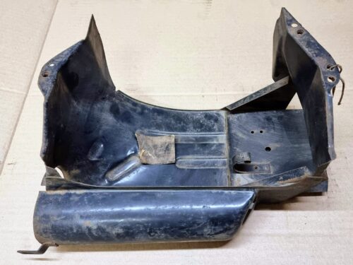 NOS 113119351 Heater channel, lower, left
