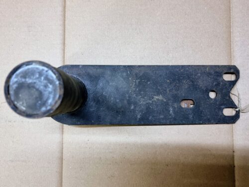 NOS 113511205B Spring plate, left