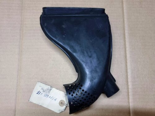 NOS 113819072 Air vent, right