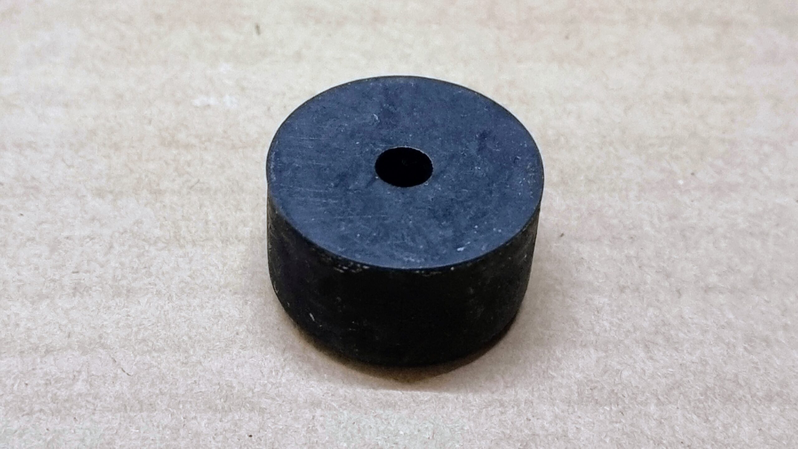 NOS 261871135A Rubber buffer