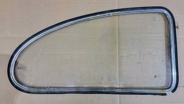 USED 113847042A Hinged quarter window, right