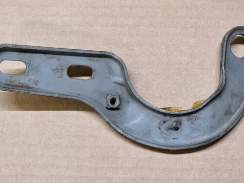 NOS 311823301 Hood hinge, left
