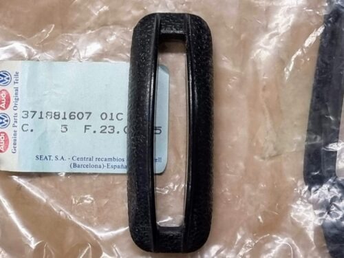 NOS 371881607 01C Trim plate, fingerpull backrest