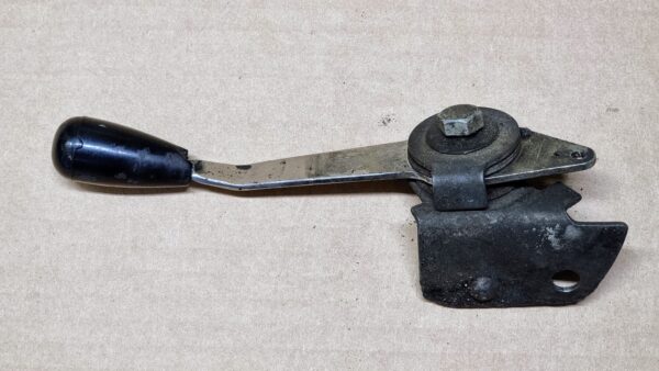 USED 90142471103 Actuating lever with bracket