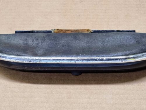 USED 113867171B Arm rest, right