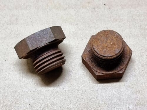 NOS 113115193 Oil drain plug, hex. 19mm