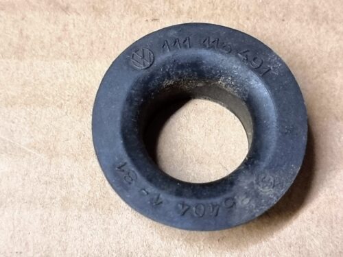 NOS 111115491 Grommet, oil filler