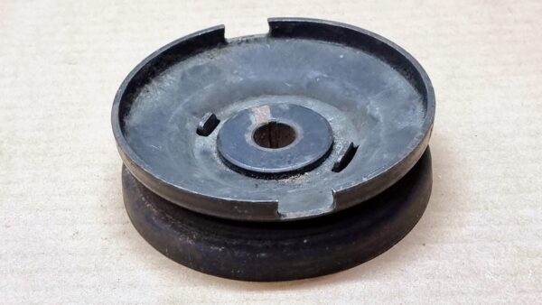 USED 131903109 Generator pulley