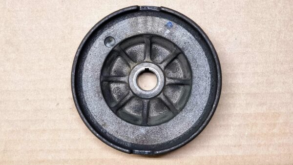 USED 211903109 Generator pulley