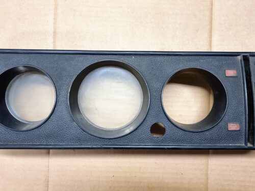 USED 211957051 3 Instrument panel