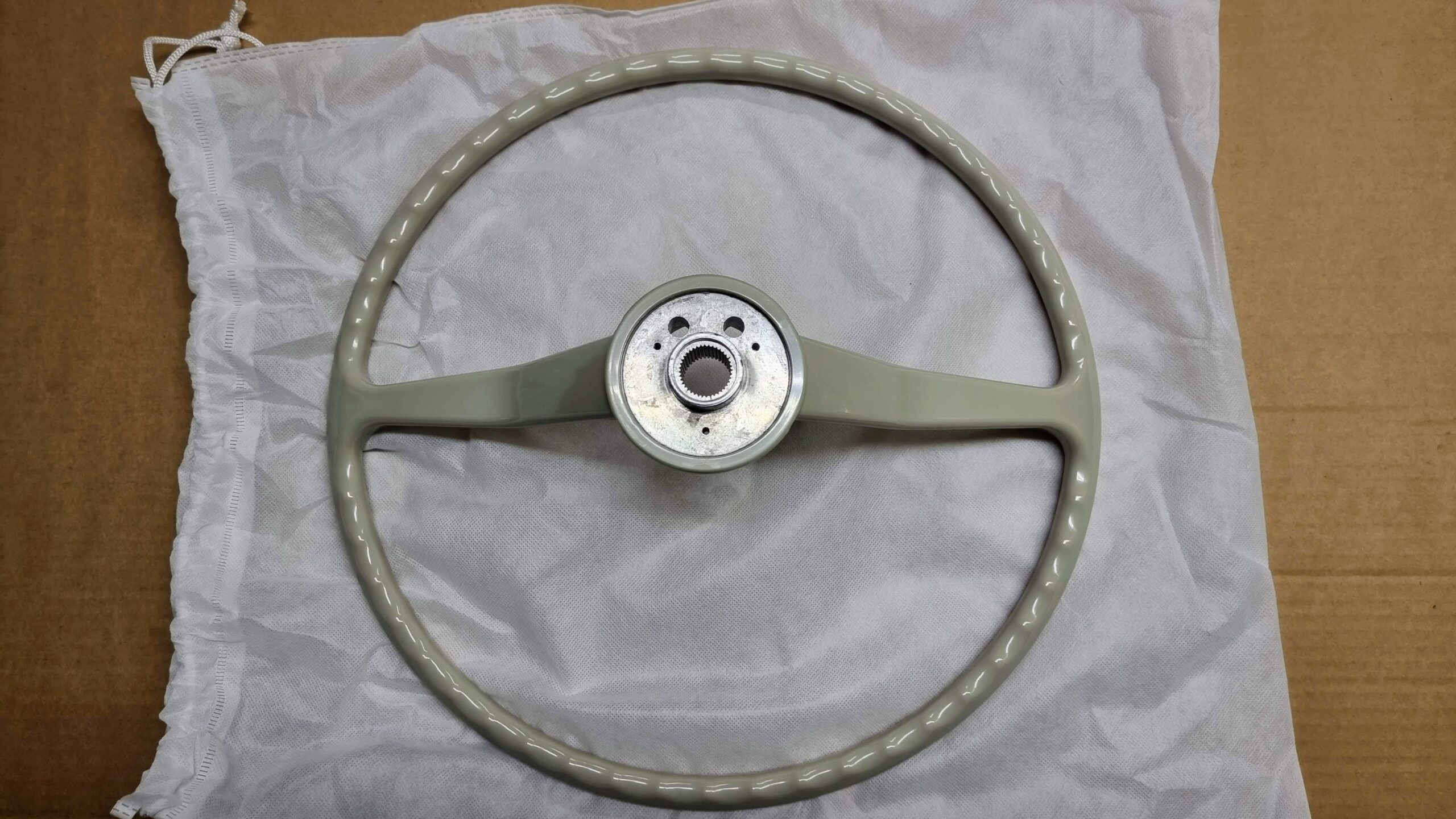 NEW 311415651A Steering wheel, silver beige