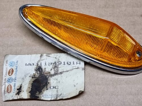 NOS 311949101A Side marker, flashing indicator, amber