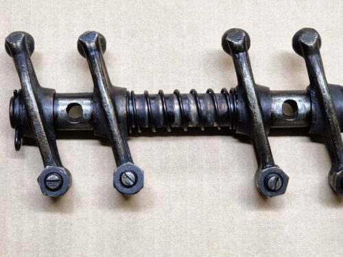 USED 111109400 Rocker shaft, complete