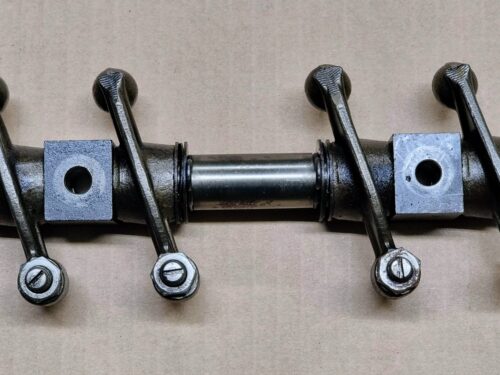 USED 113109400A Rocker shaft, complete