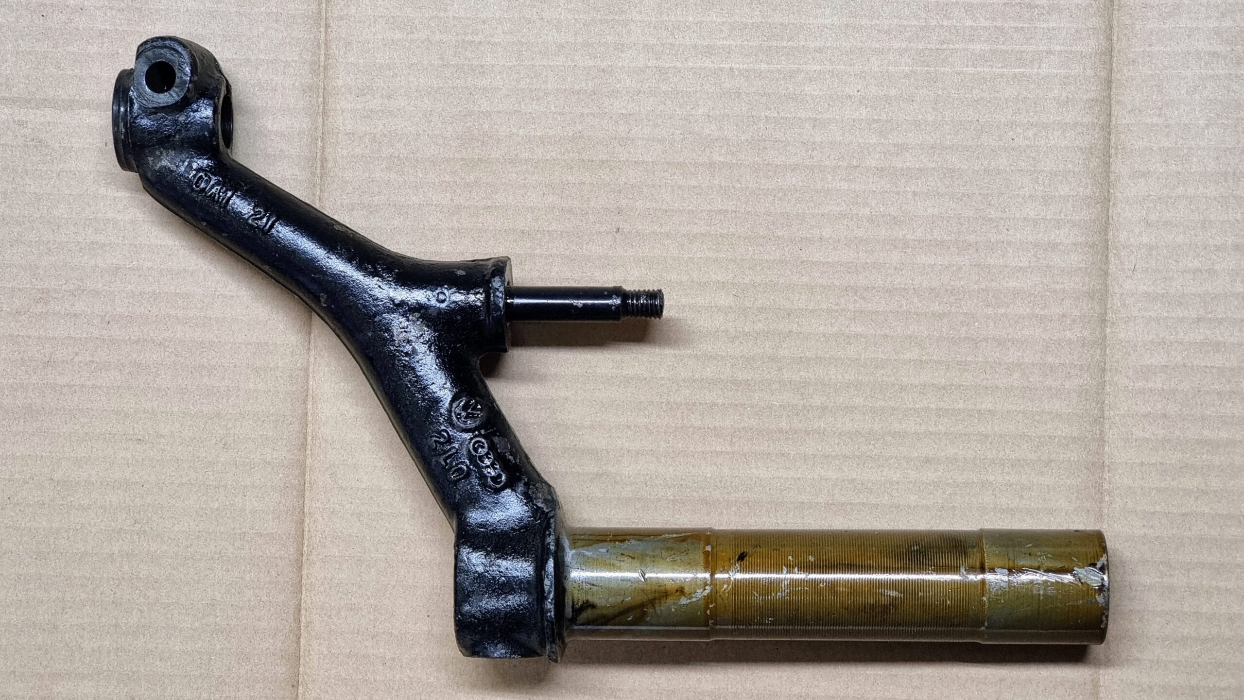 USED 111405151A Torsion arm, lower, left or right