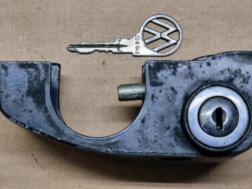 USED 111905851E (1) Steering lock with lock cylinder and key
