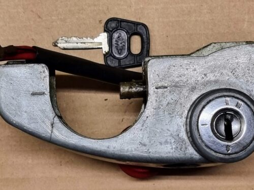 USED 111905851E (5) Steering lock with ignition starter switch and lock cylinder