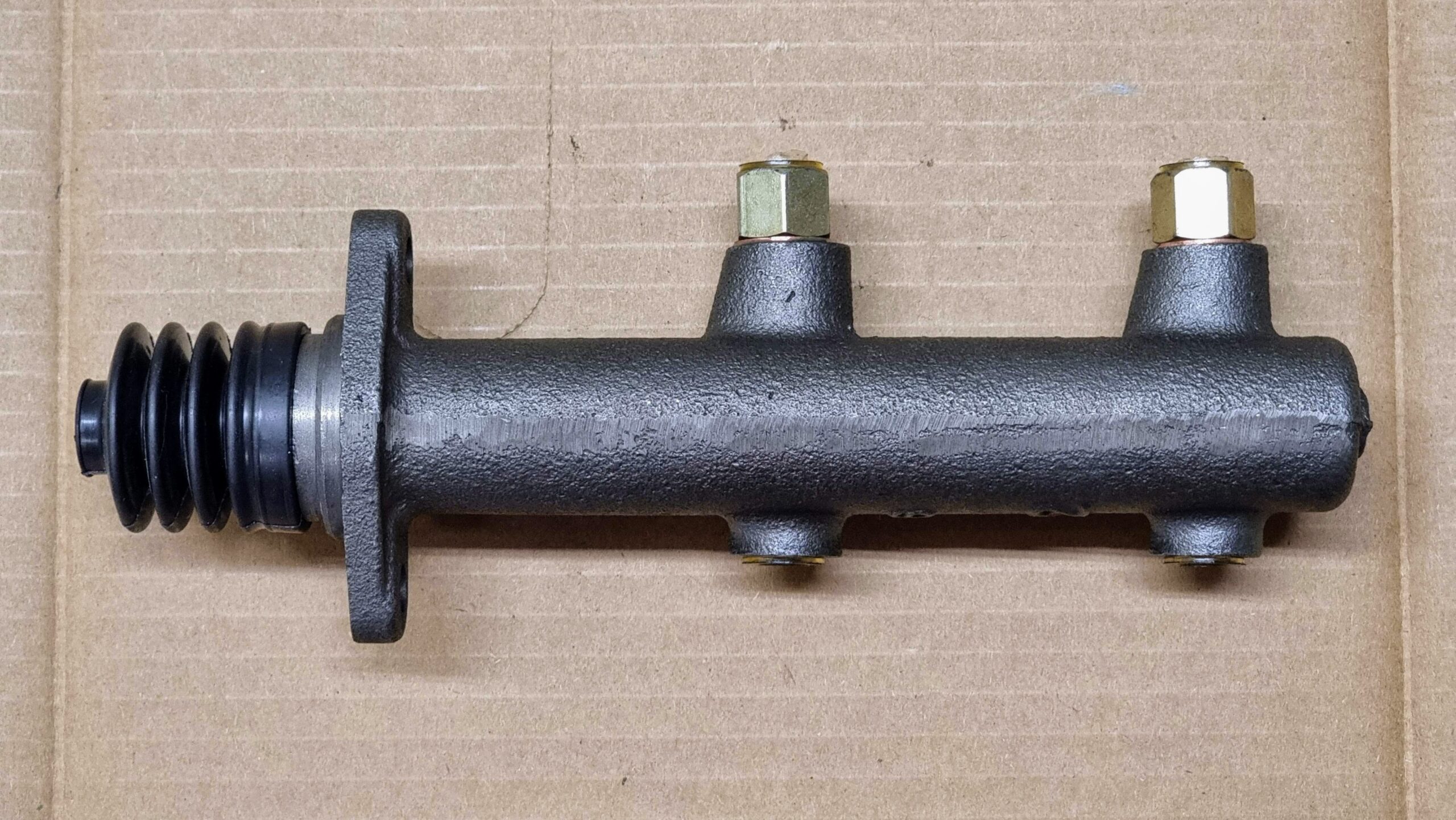 NEW 211611011Q Brake master cylinder 22.2mm
