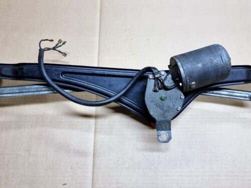 USED 211955031B Wiper assembly