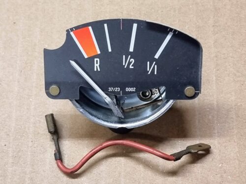 USED 211957063B Fuel gauge