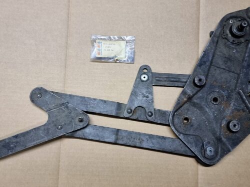 USED 151837501F Winder, door window, left