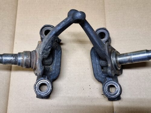 USED 111405301S Steering knuckles set with links