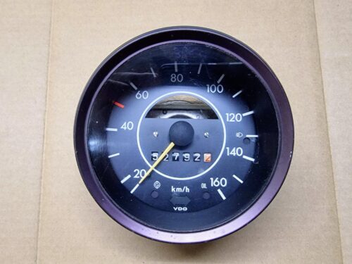 USED 135957055 Speedometer 160km/h