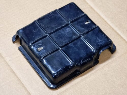 USED 111915405B Battery cover