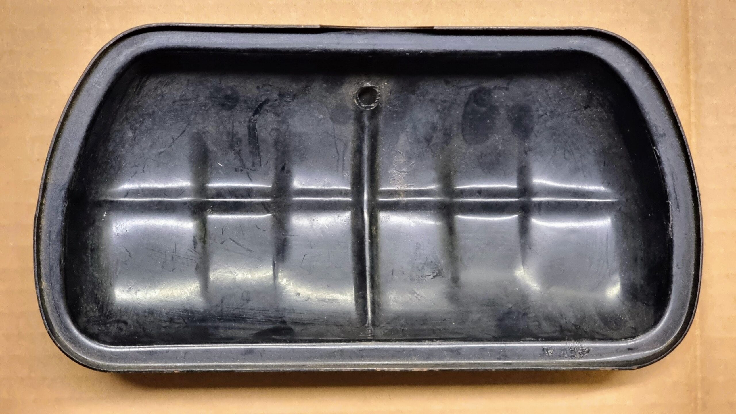 NOS 111101471A Vented cover, cylinder head