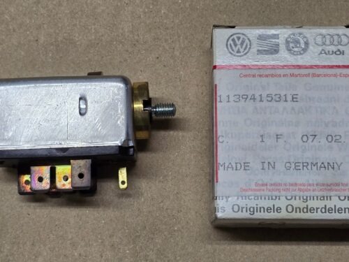 NOS 113941531E Push-pull type switch, headlamp
